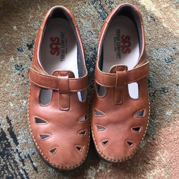 Womens size 8.5 brown SAS Roamer Velcro Walking Shoe - Picture 1 of 16